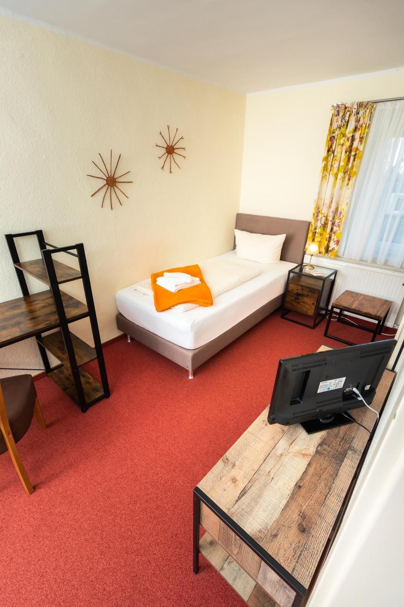 Wanderhotel Sonnebergbaude Валтерсдорф Екстериор снимка