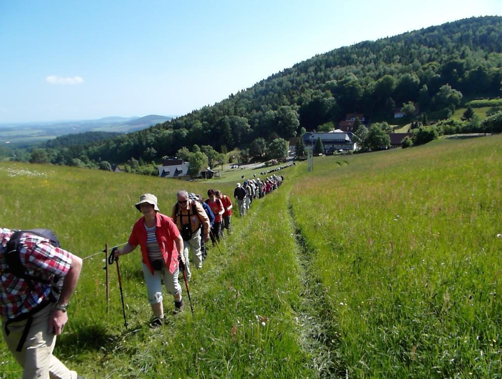Wanderhotel Sonnebergbaude Валтерсдорф Екстериор снимка