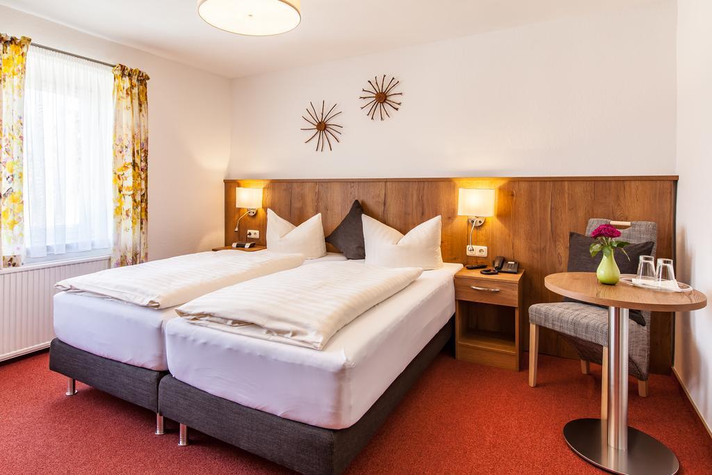 Wanderhotel Sonnebergbaude Валтерсдорф Екстериор снимка